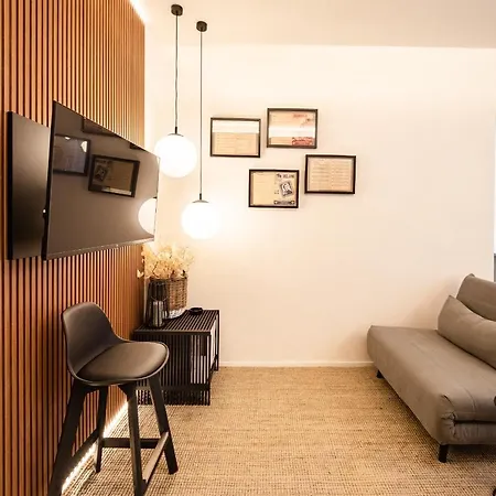 Liberty Flats - Torricelle E Adige Apartment